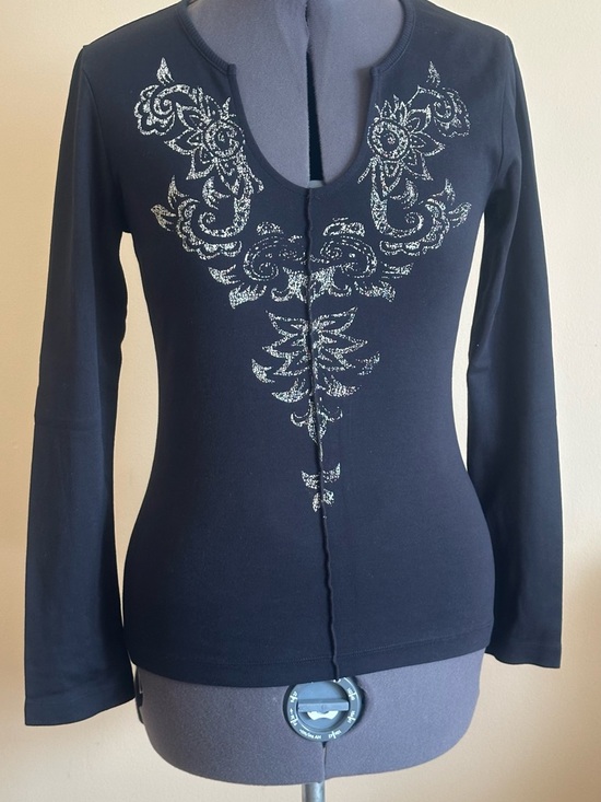 Ricki's Tops - ♥️Ricki’s Black Long-Sleeve Top with Embellished Floral Design/ 100%Cotton